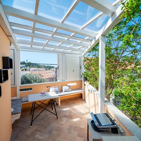 Apartments Vitoria Mali Lošinj Exterior foto